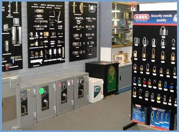 Lock Key Shop Lake Forest, IL 847-453-4067 - 56-8